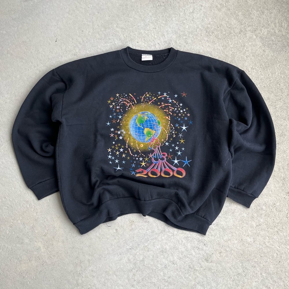 Vintage 2000s Black Graphic Men's Sweater